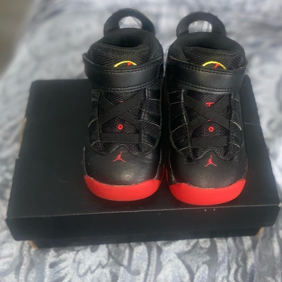 Jordan 6 Rings - Picture 4 of 4